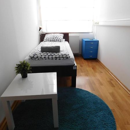 Hostel Bureau Zagreb Room photo