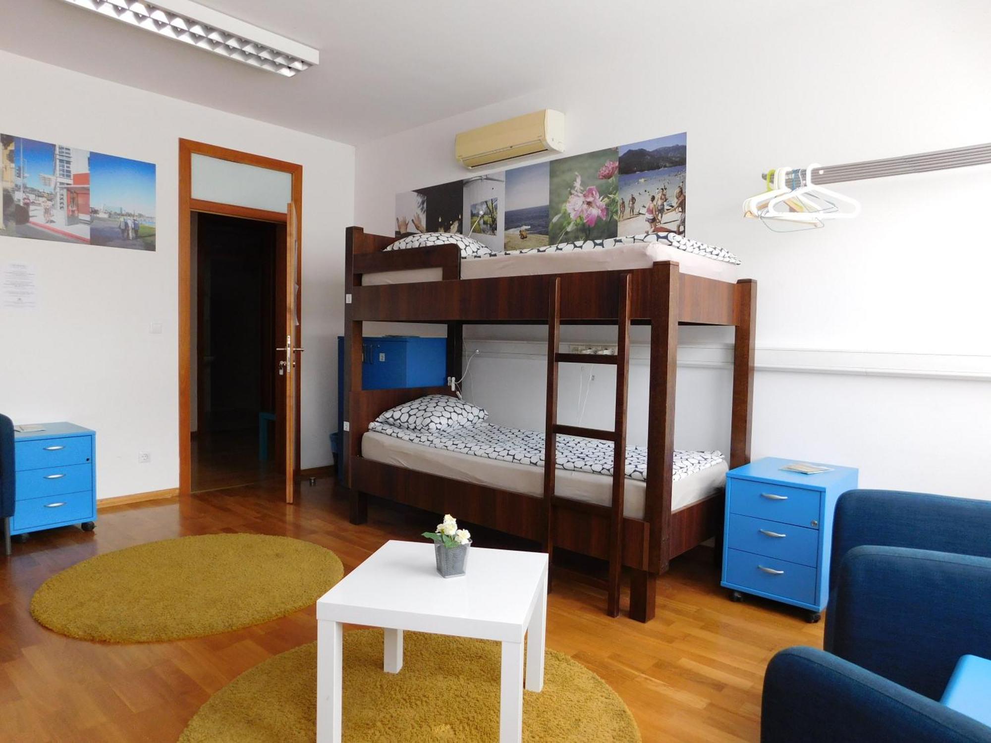 Hostel Bureau Zagreb Room photo