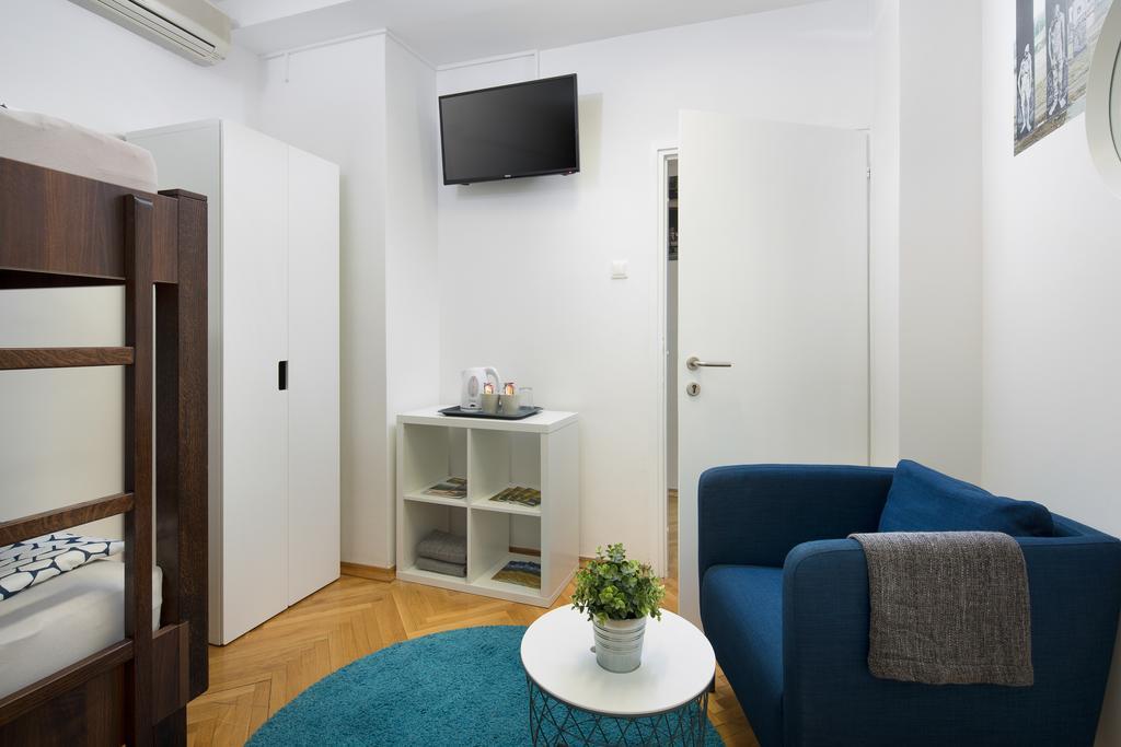 Hostel Bureau Zagreb Exterior photo
